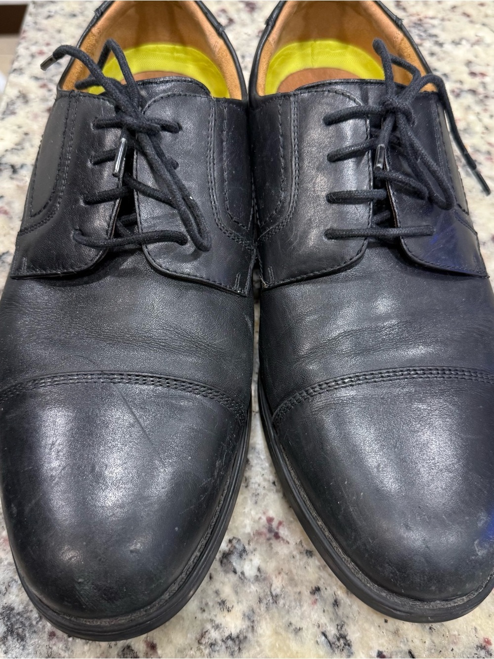 Florsheim Black Leather Cap-Toe Derby Lace-Up Shoes